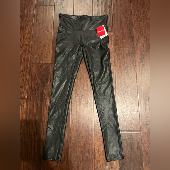 SPANX Faux Leather Leggings Small - Picture 2 of 5